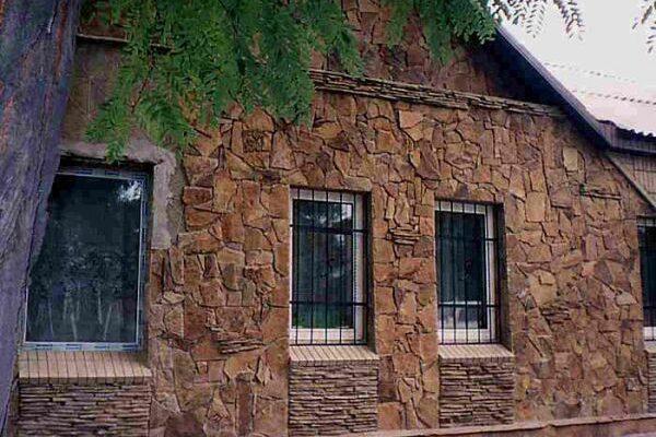 Дикий камінь для фасаду